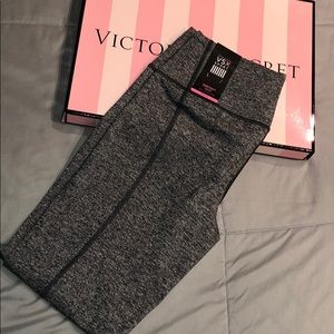 Victoria’s Secret Sport Leggings
